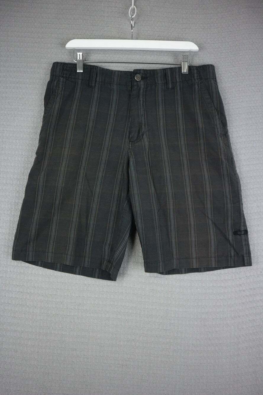 Oakley Loose Fit Plaid Striped Casual Shorts Black Size 32 Skate Surf Mens